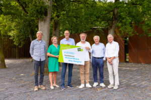 Kamp Amersfoort breidt uit met barak als ontvangstruimte voor scholieren: LATEI Fonds doneert 50.000 euro